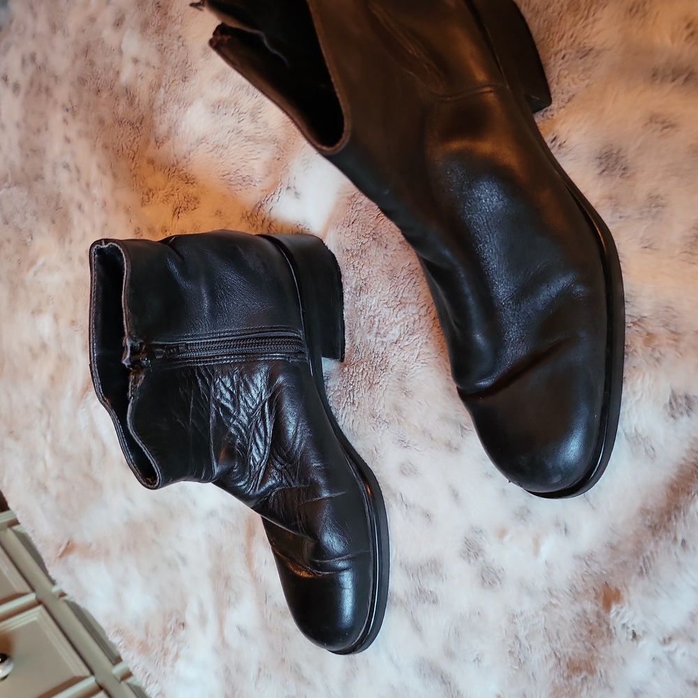 Women's Black Leather Boots